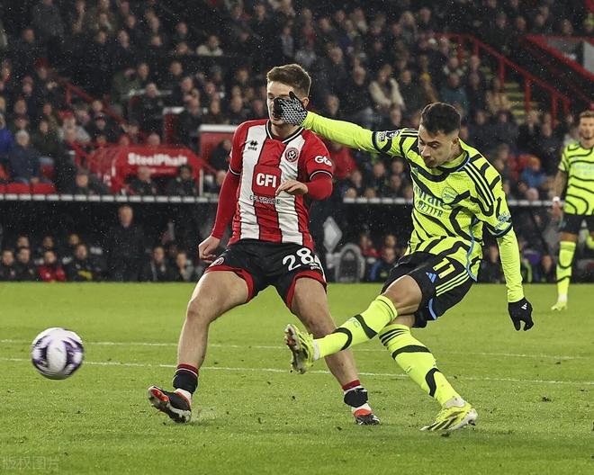 爱游戏体育APP包含湖人不断突破！，Doinb连续十五场比赛得分超过重返赛场引发球迷热议的词条