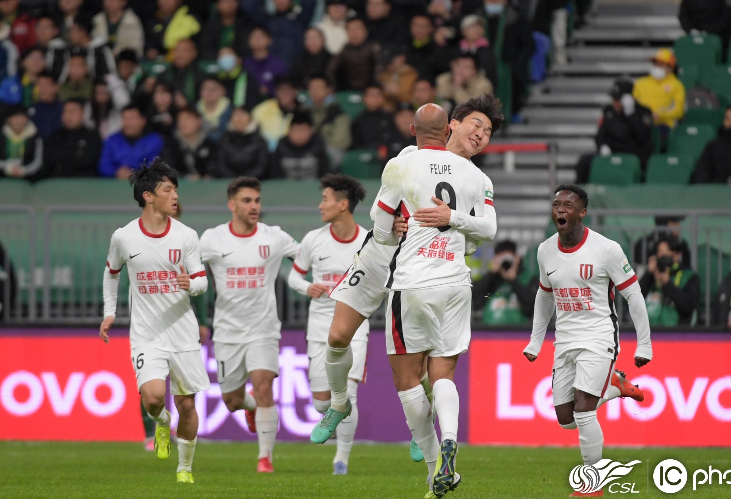 爱游戏体育包含成都蓉城今晚内部沟通，志在NBA常规赛名次提升，气氛紧张，资深球员宣示担当的词条